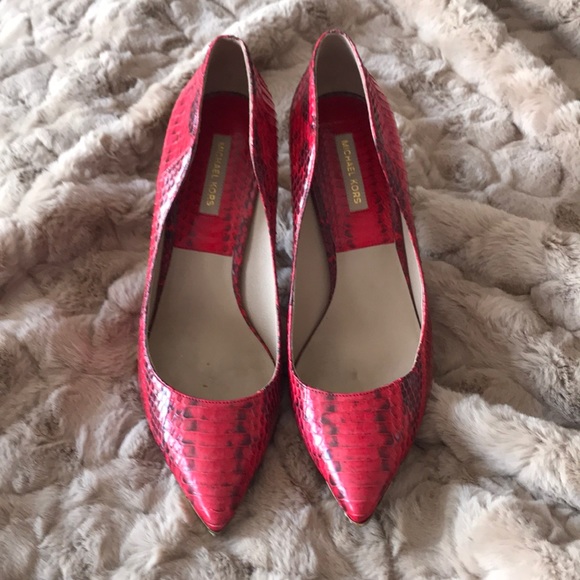 Shoes - Picture 1 of 4